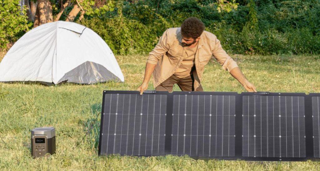 EcoFlow 220W bifacial portable solar panel foldable design